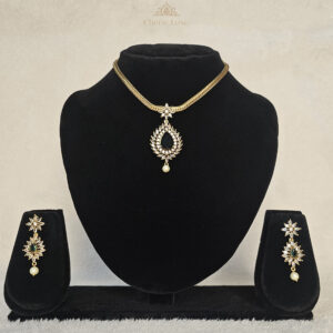 Emerald Teardrop Gold-Plated Pendant Set