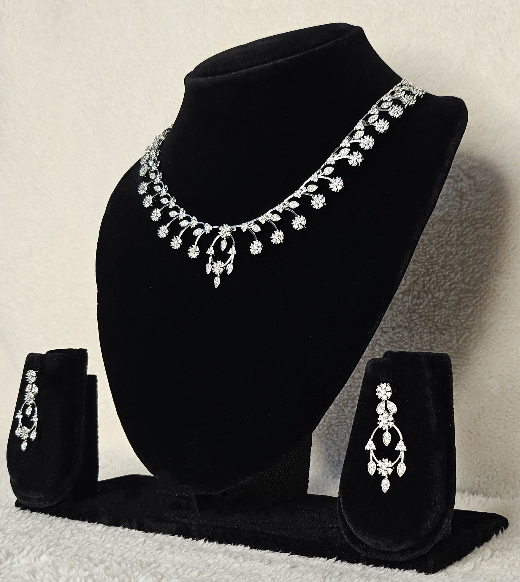 Floral Vine Rhodium Necklace Set - Image 3