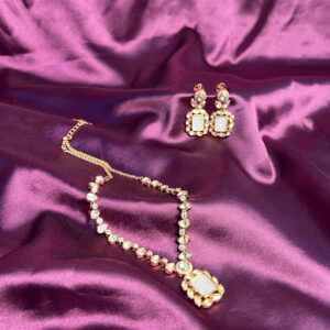 Minimalist Polki Rectangular Necklace Set