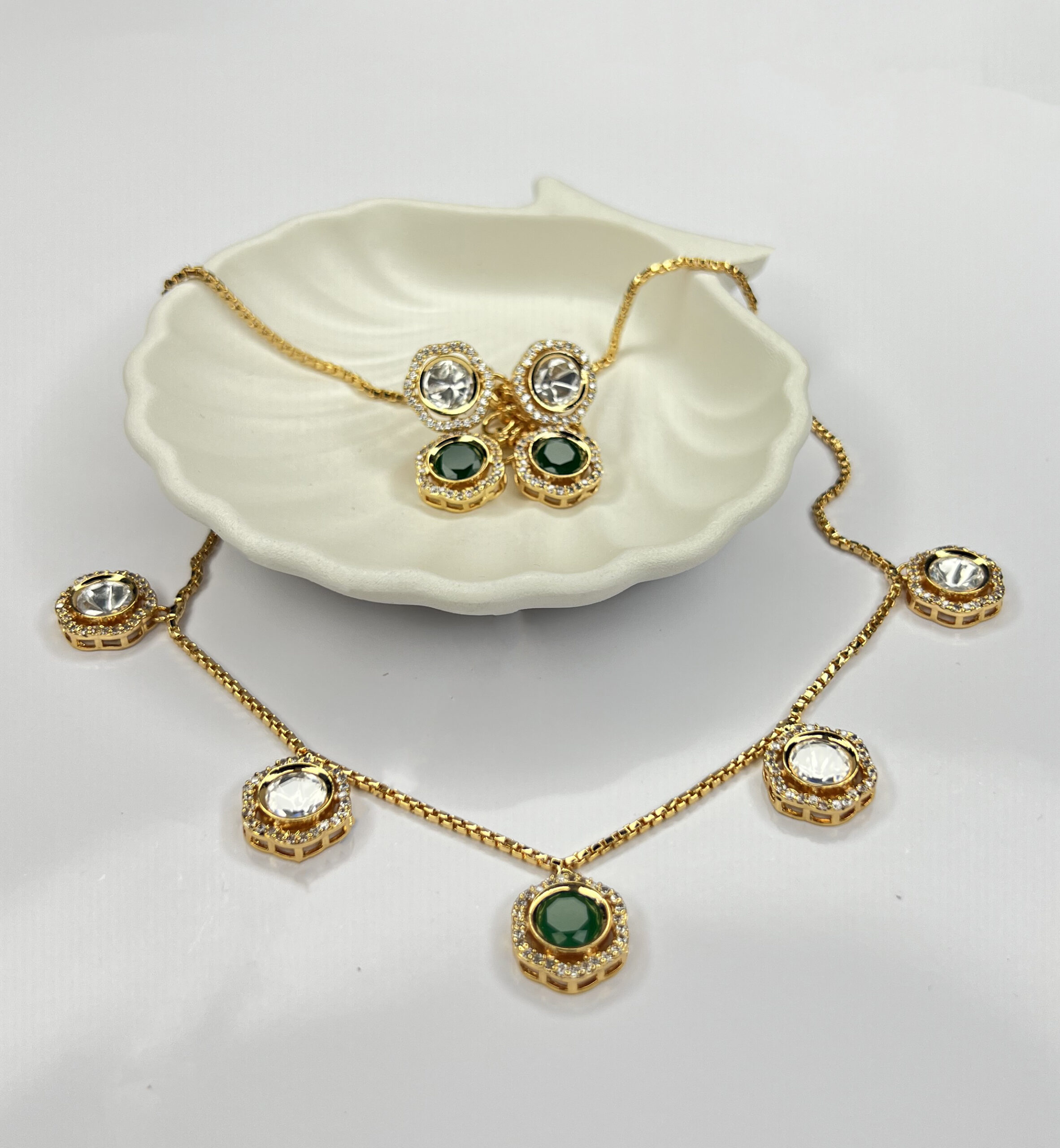 Emerald & Polki Station Necklace Set - Image 4