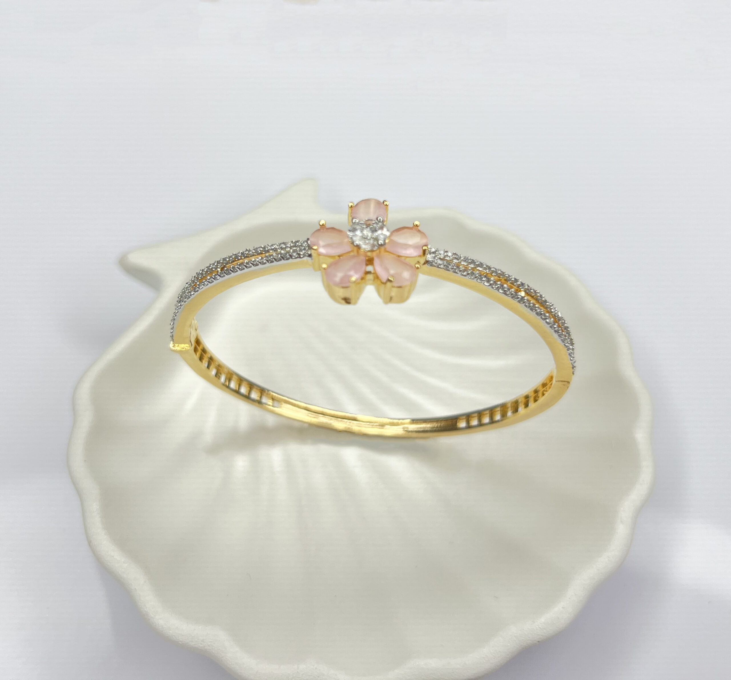 Pastel Pink Floral Openable Bracelet - Image 2