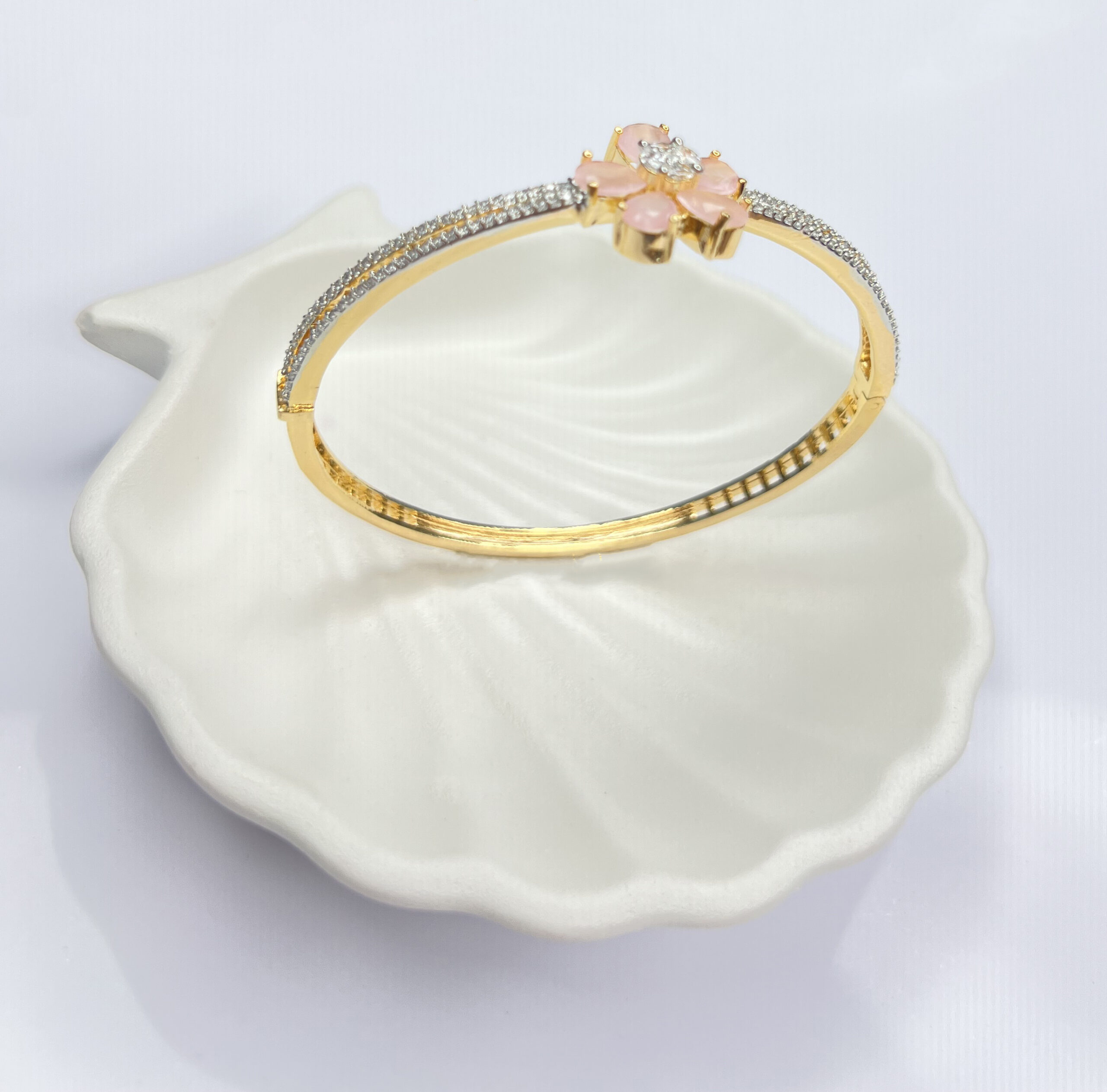 Pastel Pink Floral Openable Bracelet - Image 3