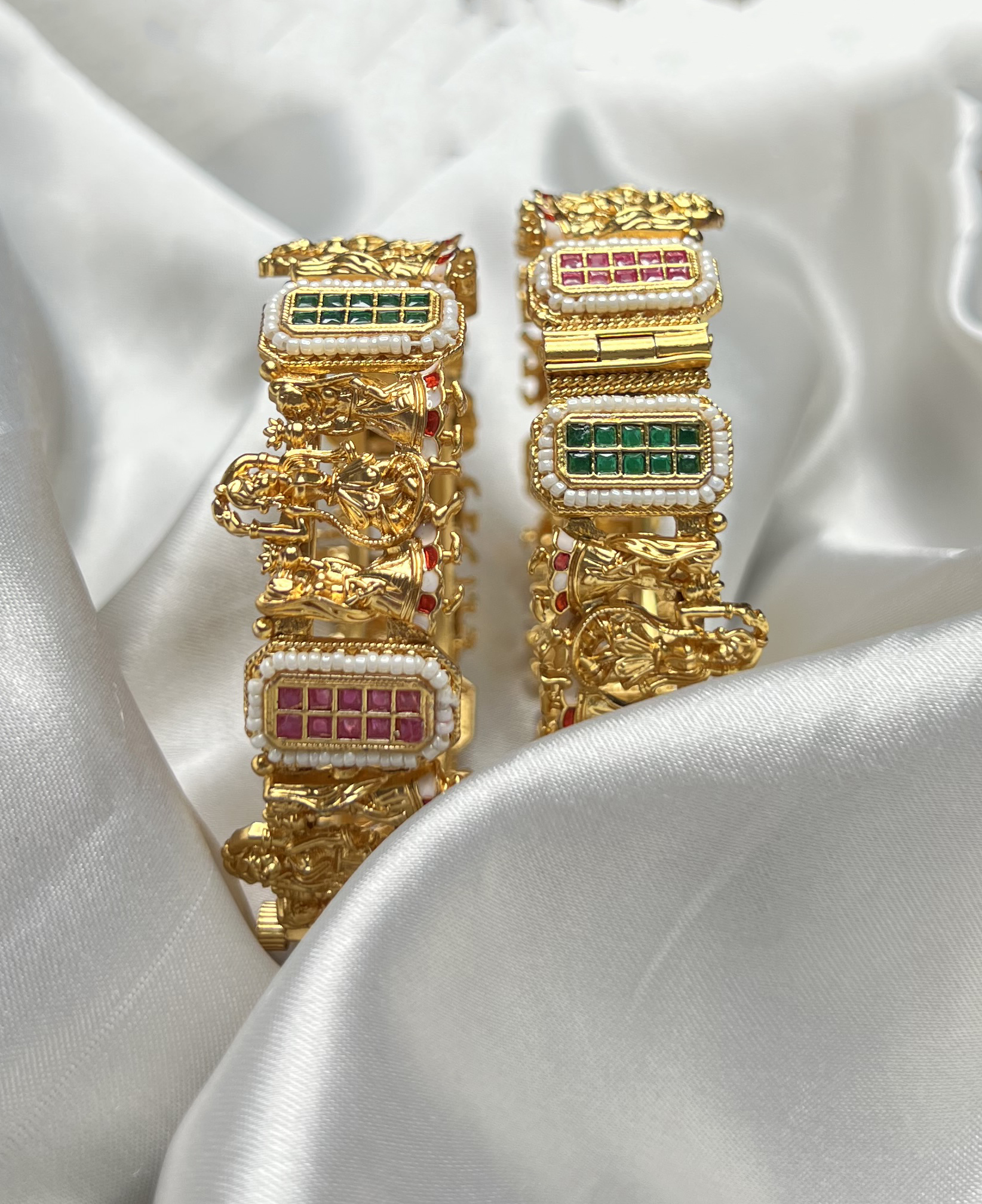 Traditional Nakshi Temple Bangles | Ruby & Emerald - Image 2