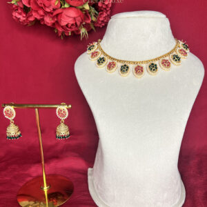 Vrinda Alternating Kemp & Pearl Choker Set