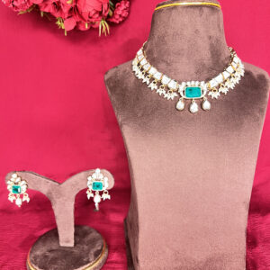 Noor Statement Polki Choker Set | Emerald Centerpiece