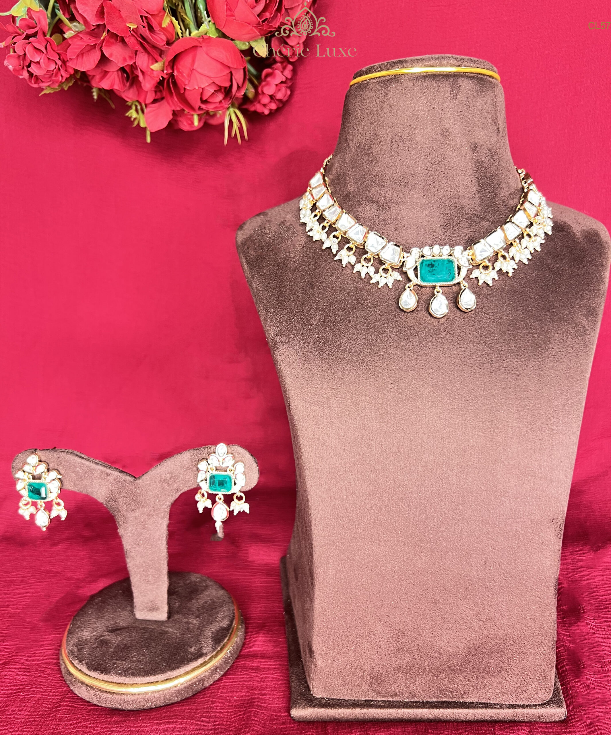 Noor Statement Polki Choker Set | Emerald Centerpiece
